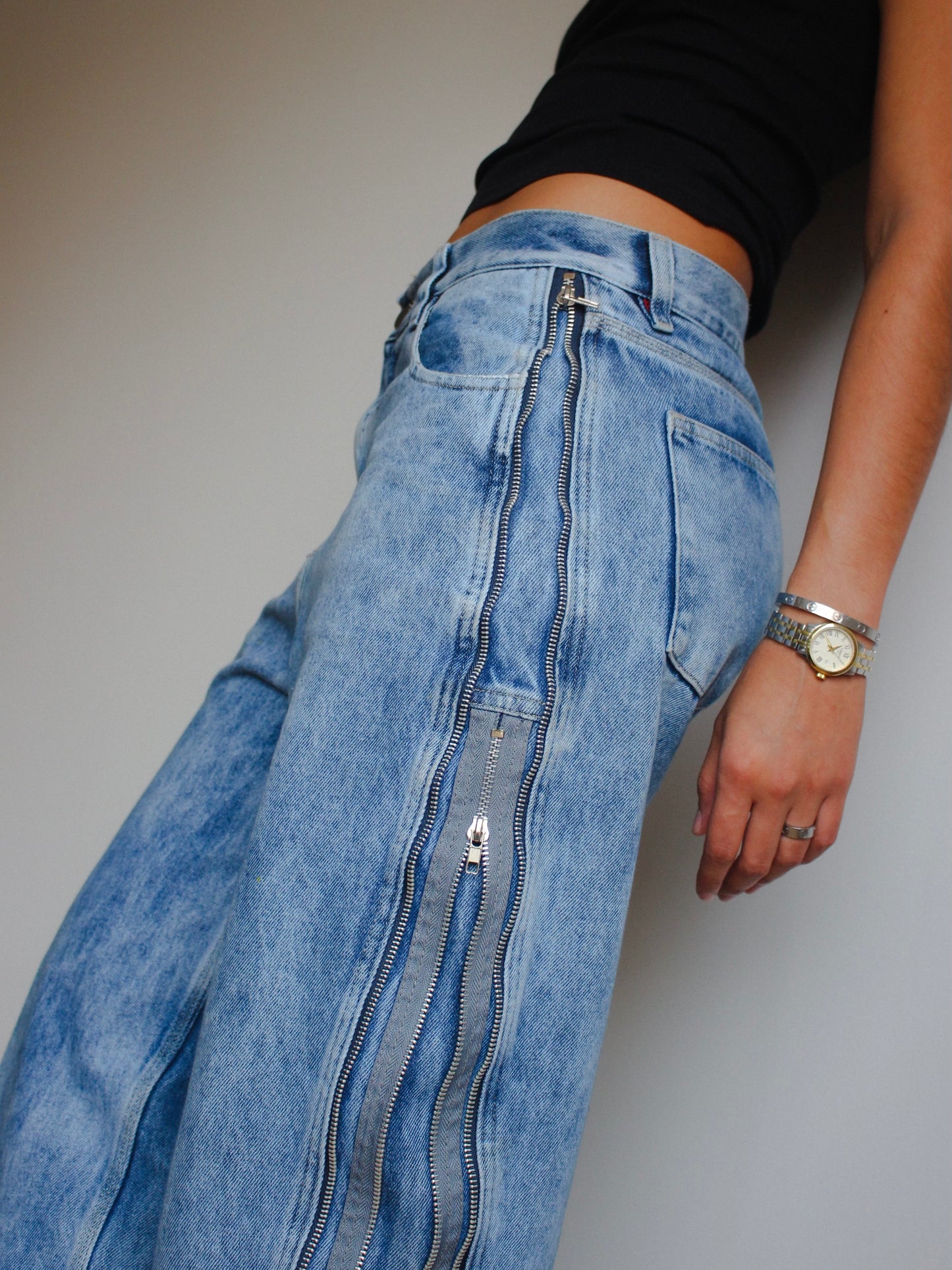 ZIPPER